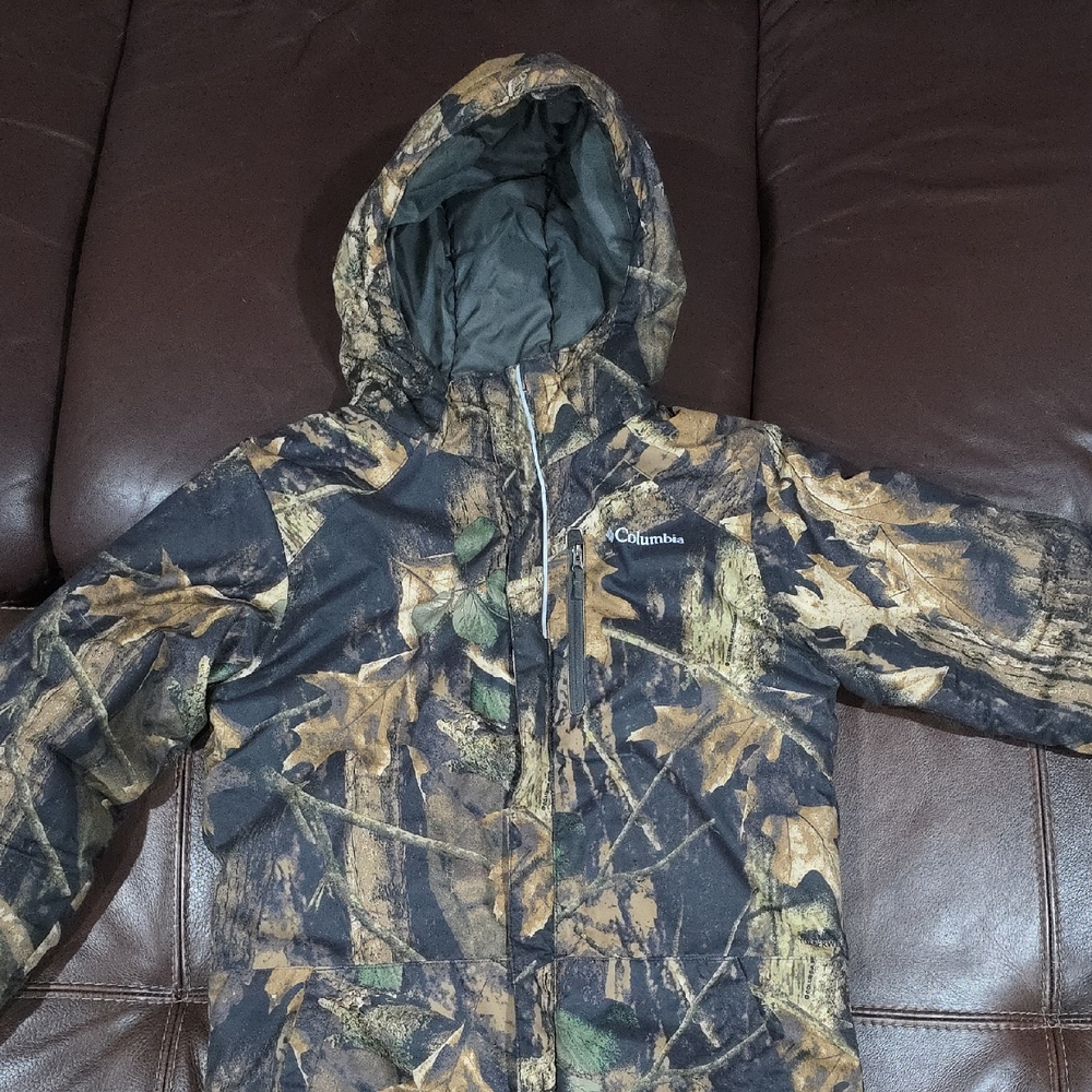 Columbia Kids Woodland Camo Puffer Jacket, EUC